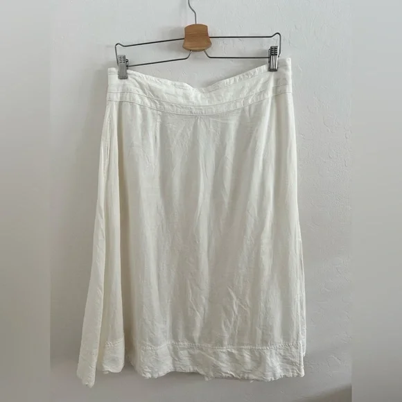 White Summer Skirt - Picture 4 of 5